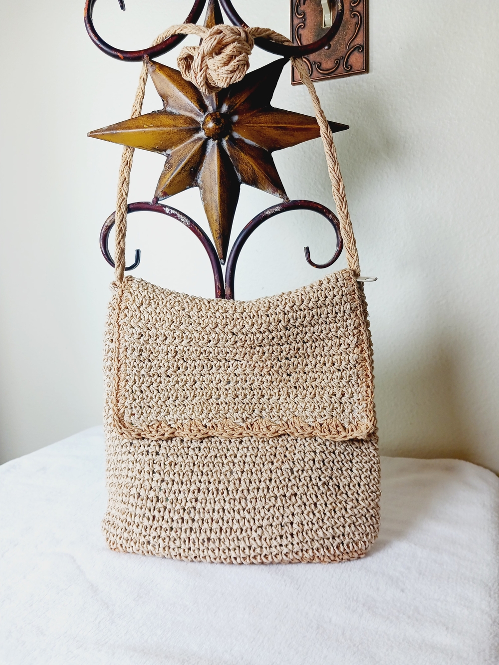 Handwoven Neutral Straw Crossbody Bag - Beige